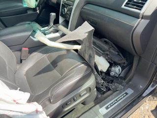 Vehicle Parts Image #2